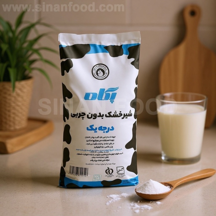 شیر خشک چیست، چه کاربردهایی دارد و تفاوت انواع کم‌چرب و پرچرب آن چیست؟ قیمت خرید و فروش شیر خشک 